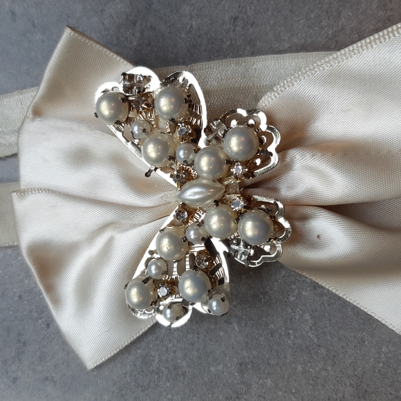 Satin Bow Headband - Picture 2 of 4